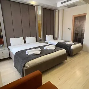 Otel Reyyan ***
